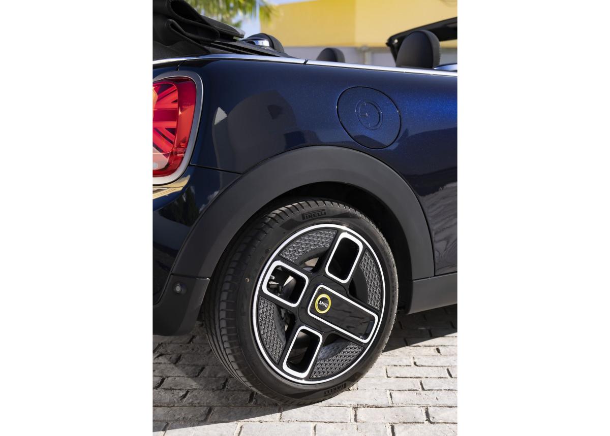 MINI Cooper SE Cabrio: Leichtmetallräder aus 100 Prozent Sekundäraluminium