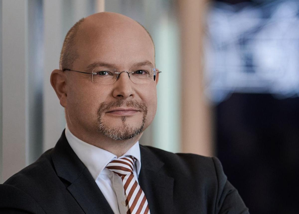 Walter Mertl zum neuen Finanzvorstand der BMW AG ernannt