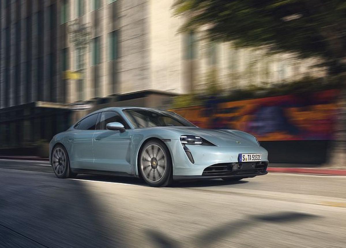 Porsche Taycan im Abo