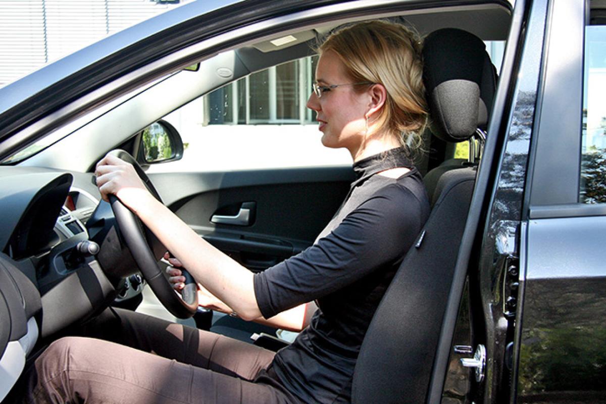 Richtig sitzen im Auto