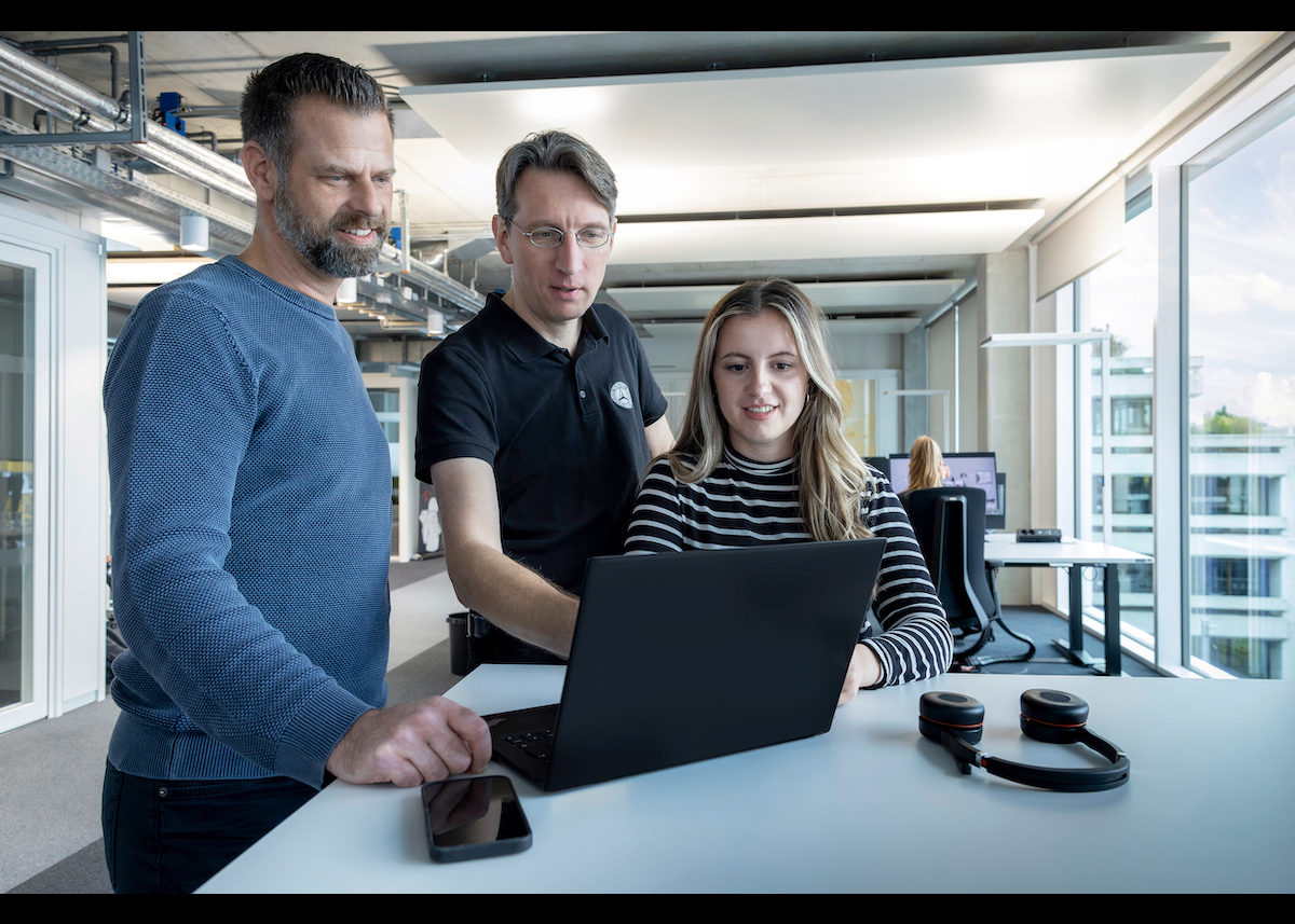 Mercedes-Benz stärkt sein digitales Ökosystem mit Open Source Software