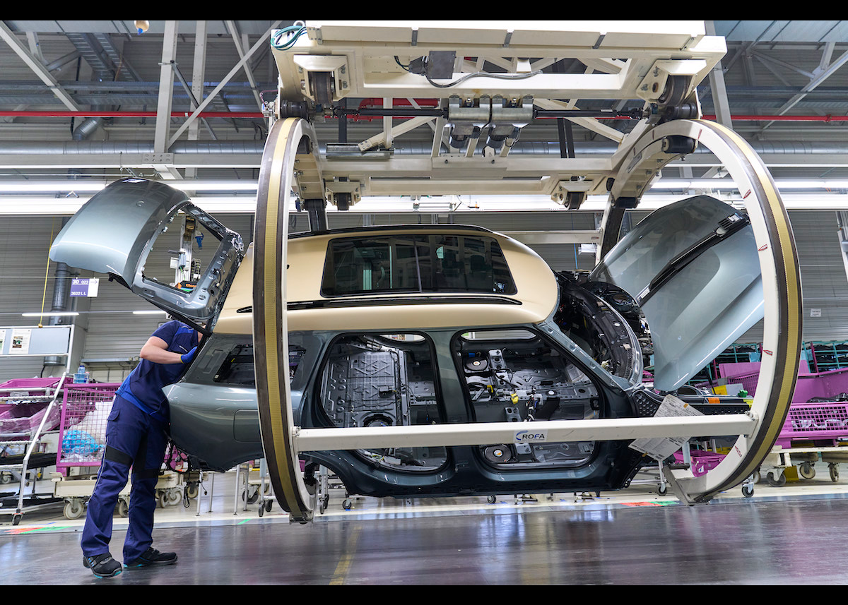 Eine Linie – zwei Marken – drei Antriebe: Produktionsstart des MINI Countryman im BMW Group Werk Leipzig