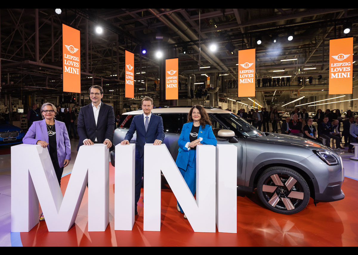 Leipzig loves MINI: BMW Group Werk Leipzig feiert Produktionsstart des MINI Countryman