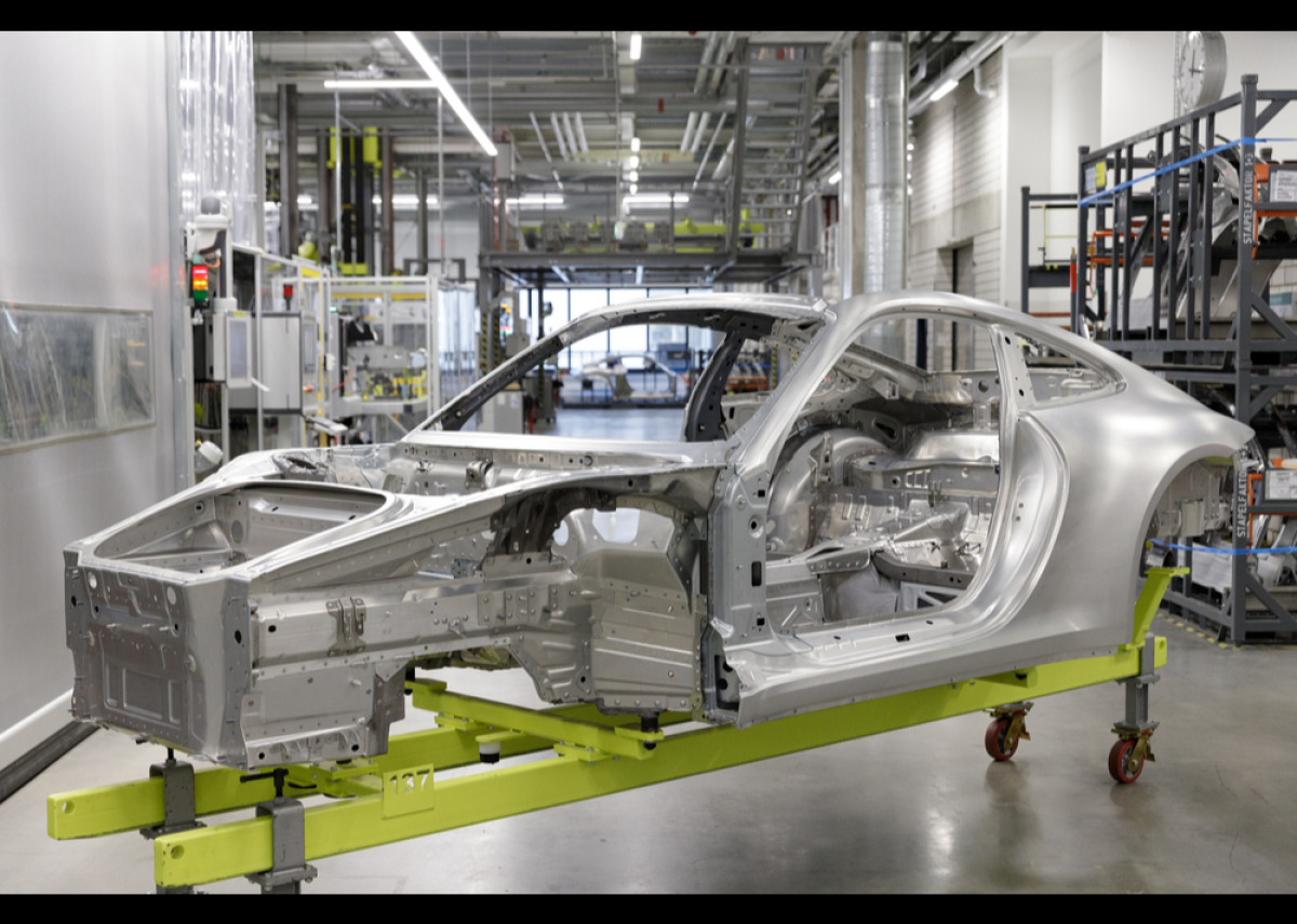 Porsche plant ab 2026 den Einsatz von CO₂-reduziertem Stahl in seinen Sportwagen