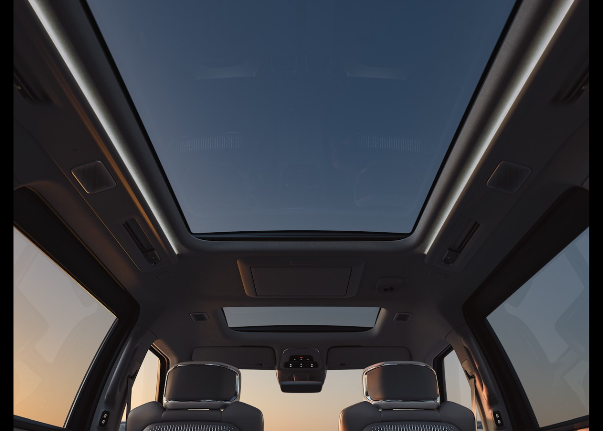 Neuer Volvo EM90: Raumwunder im skandinavischen Stil
