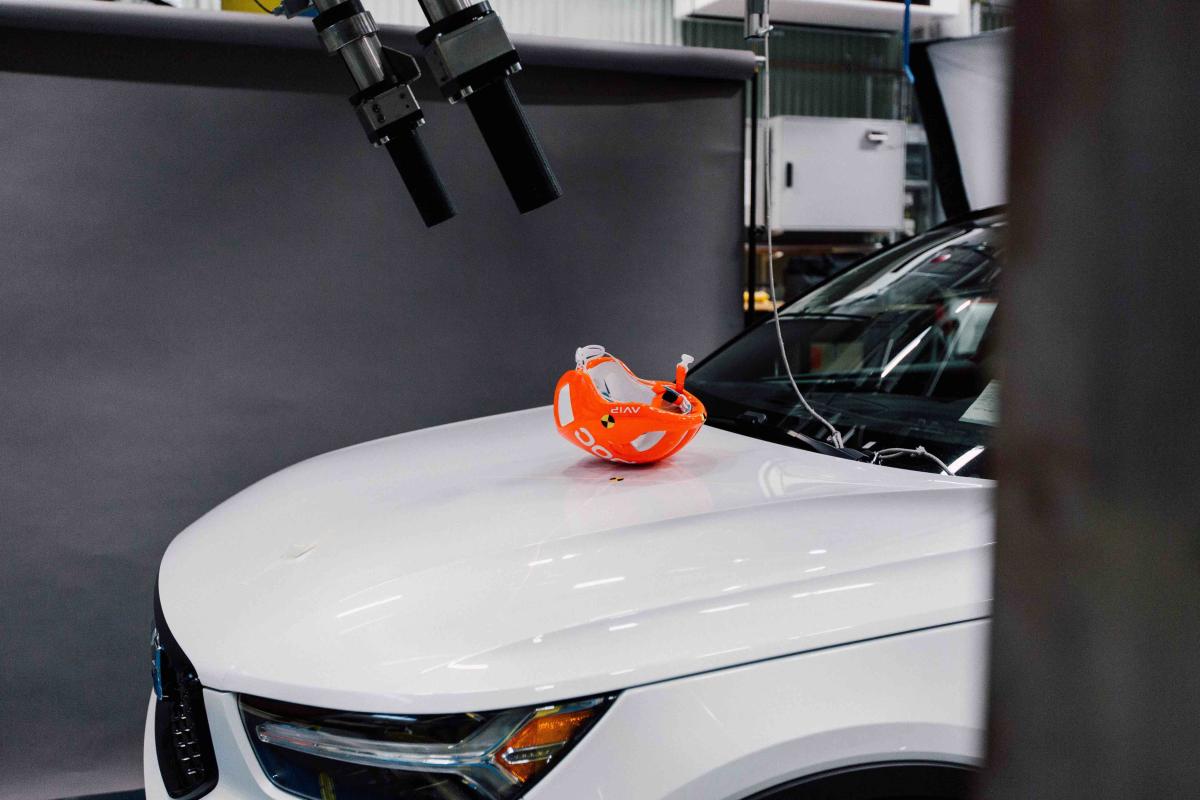 Volvo entwickelt Crashtest mit Fahrradhelmhersteller