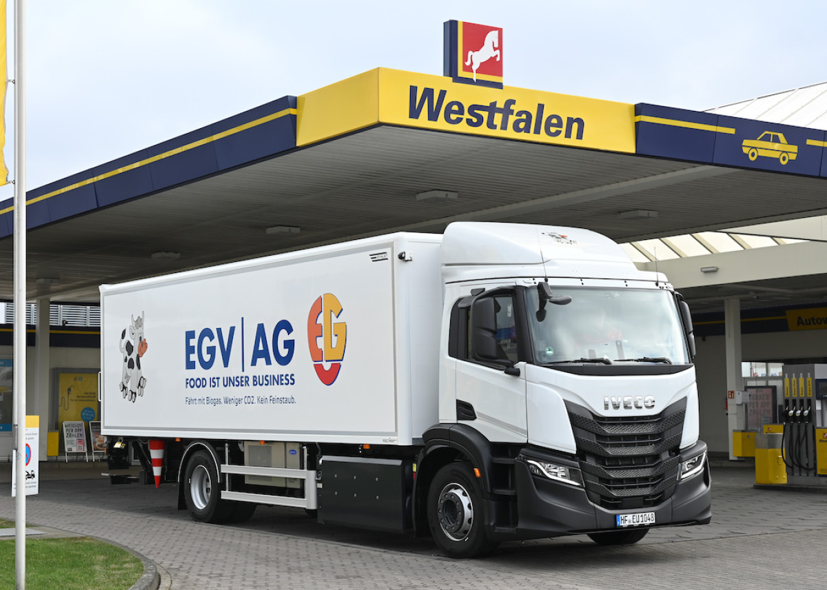 Kooperation für klimafreundliche Logistik: Westfalen und EGV AG setzen auf Biogas als alternativen Kraftstoff