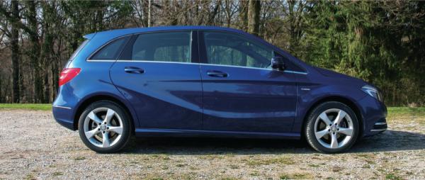Blaue Weste