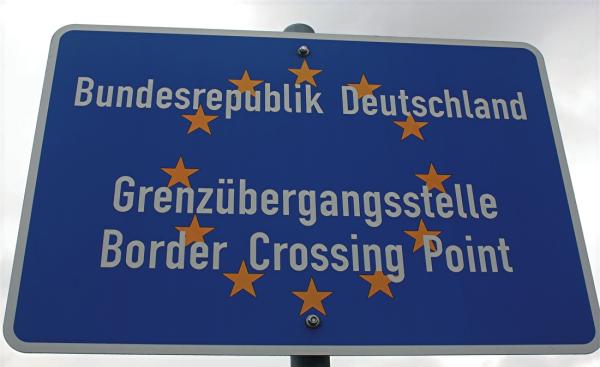 Jenseits der Grenze