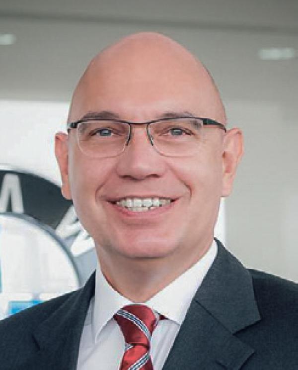 Dr. Jörg Breuer