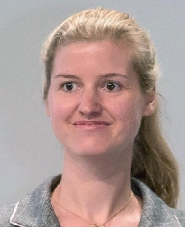 Dr. Louise Kiesling, Julia Kuhn-Piëch