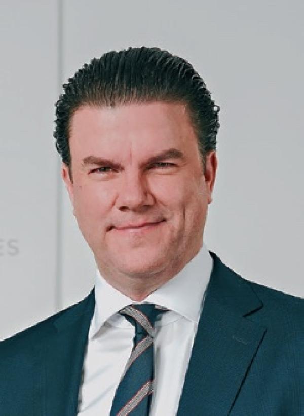 Daniel Schnell