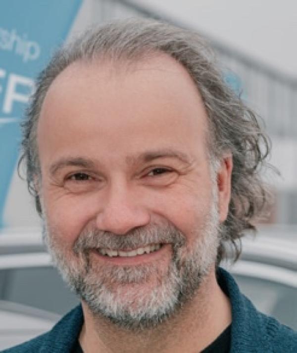 Jörg Starr