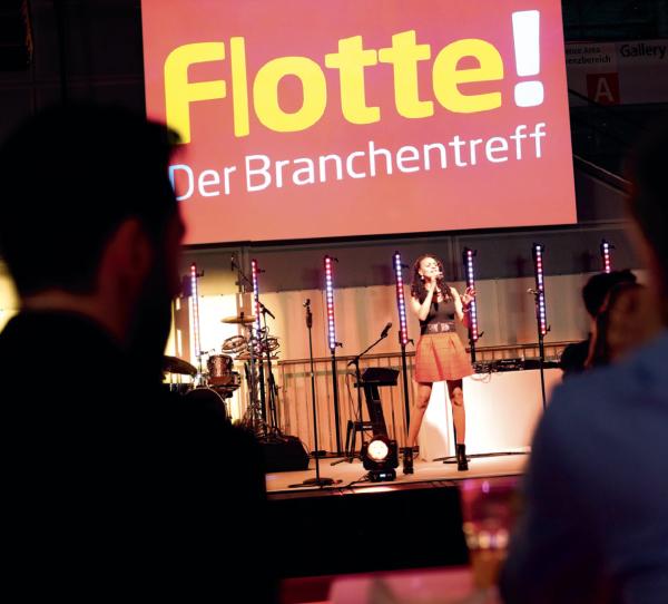 Ein halbes Dutzend und ein „Happy Birthday“