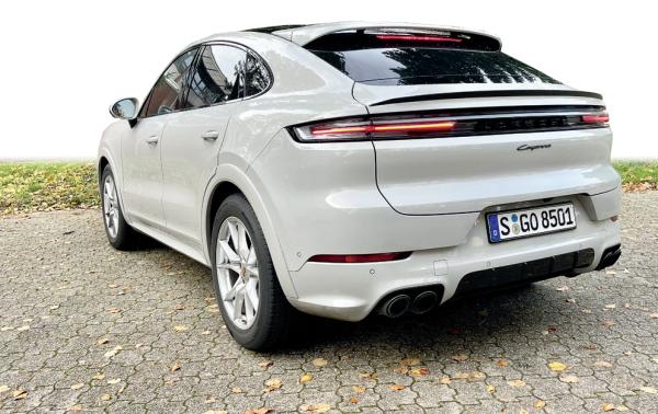 Als Coupé besonders nobel