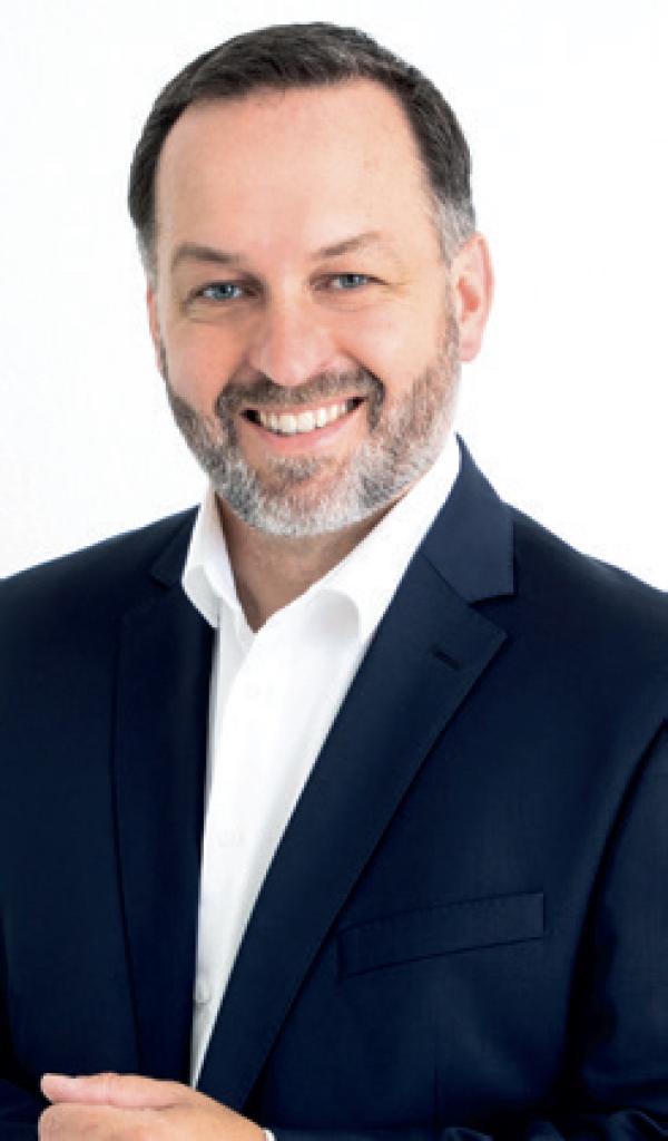 Dennis Müller