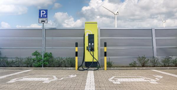 Laden und Parken – Rechtliche Herausforderungen für Fahrzeugflotten