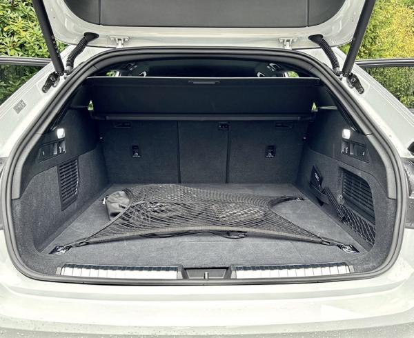 Edel-Hybrid-Transporter