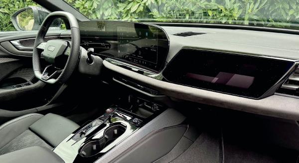 Edel-Hybrid-Transporter