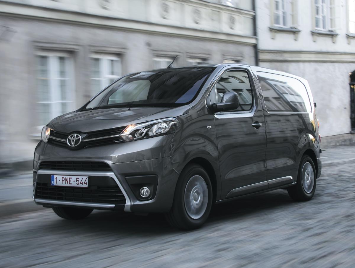 Toyota PROACE 2.0 D-4D L1 (106kW), Flotte.de, Flottenmanagement, Fuhrpark