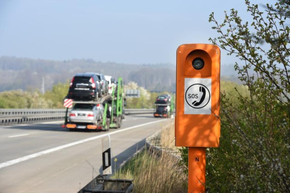Notrufsäulen an der Autobahn, Flotte.de, Flottenmanagement, Fuhrpark