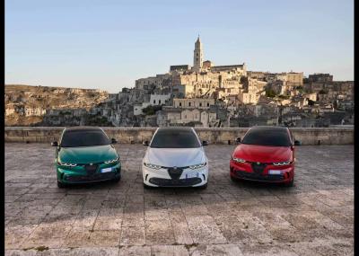 Alfa Romeo präsentiert „Tributo Italiano“ – Sondermodelle der Baureihen Tonale, Giulia und Stelvio